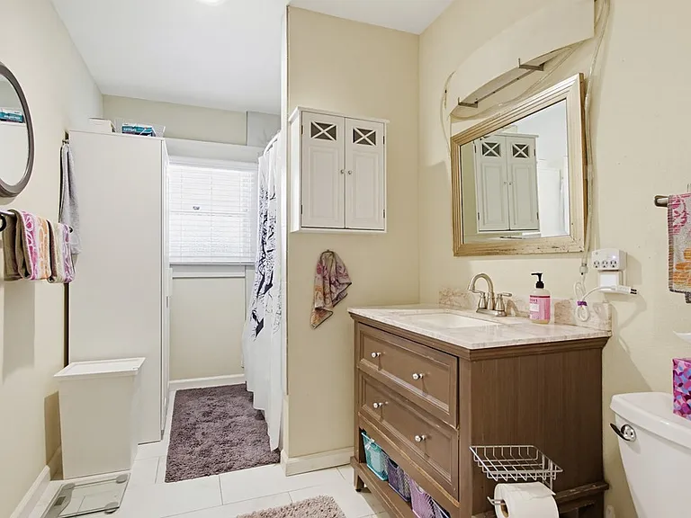 4081 1st Ave — Photo 22