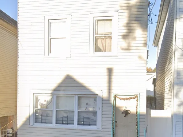 4 Avenue B, Staten Island, NY 10302