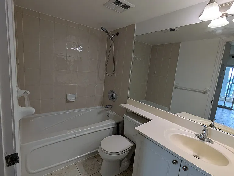 30 Harrison Garden Blvd #1906 — Photo 6