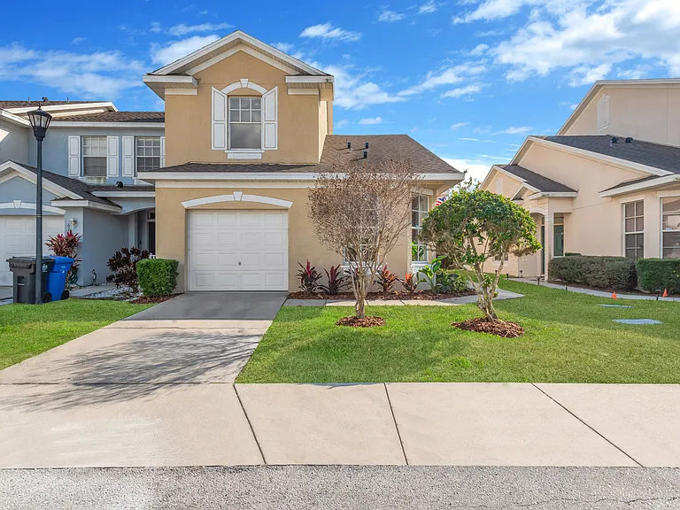 Olivedale Dr — Photo 2
