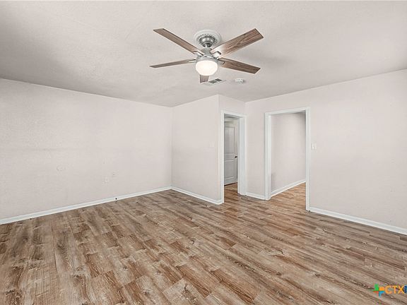 5th image of 906 S 2nd St