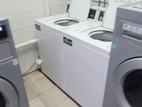 5th image of 3439 Knox Pl Floor 6