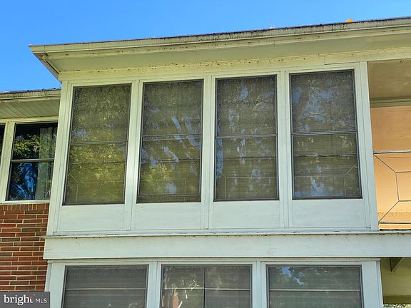 2nd image of 38-38L Cambridge Ct #2012