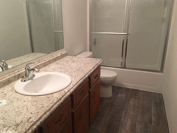 3rd image of 115 Bow Wood Ln