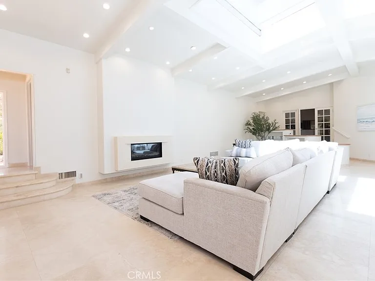 30421 Mirador Ct — Photo 6