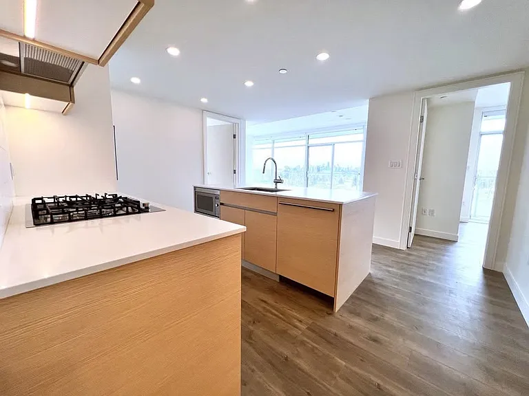 200 Klahanie Ct #704 — Photo 11