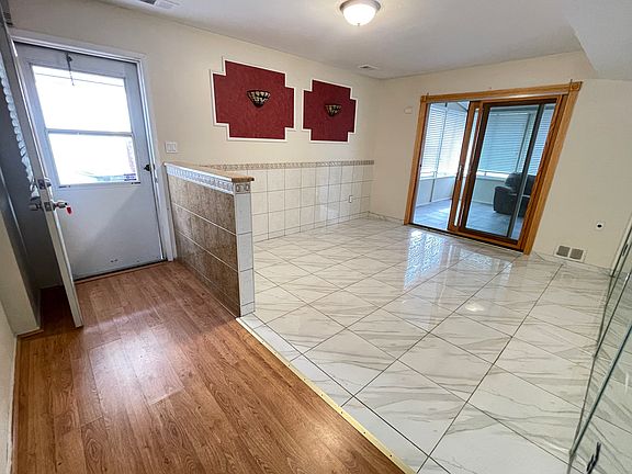 4th image of 92 Demopolis Ave #1