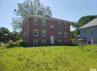 1807 Esplanade Ave, Davenport, IA 52803