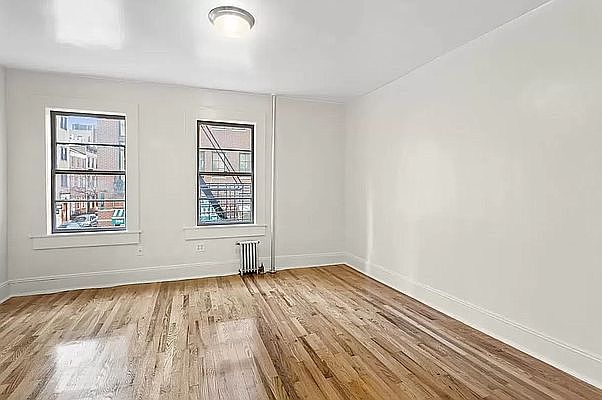 2nd image of 253 Bleecker St #1N