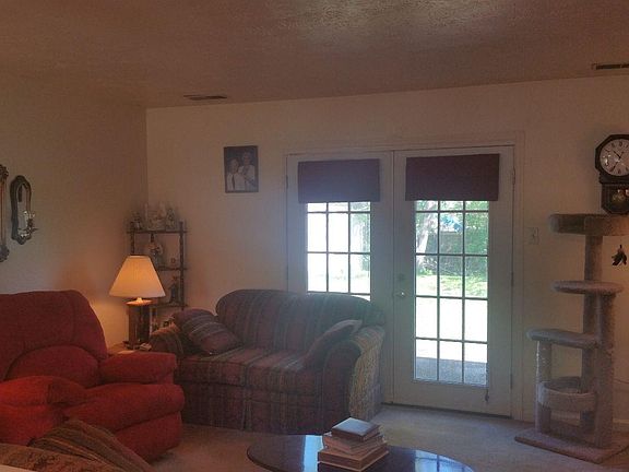 3rd image of 3393 Buckhorn Dr