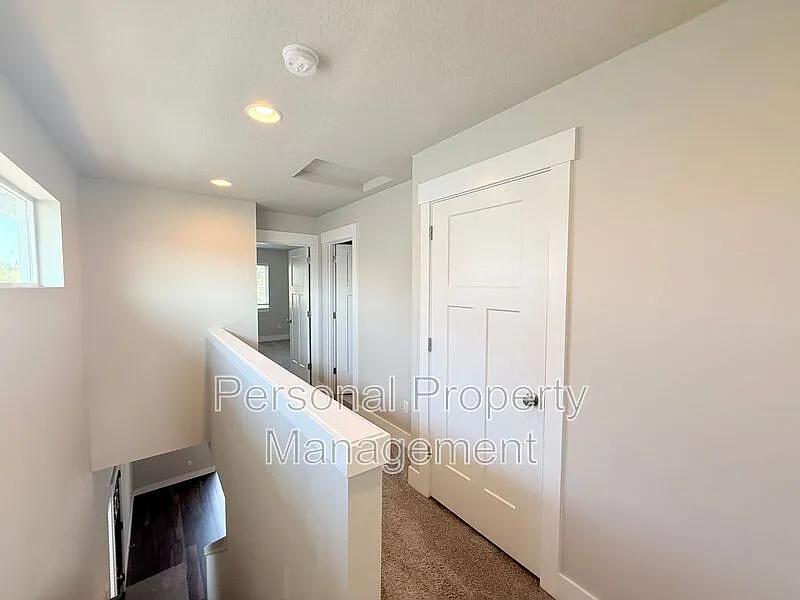 2 bed, 1.0 bath, 813 sqft, $1,795 — Photo 4