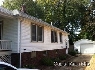 1905 S Douglas Ave, Springfield, IL 62704