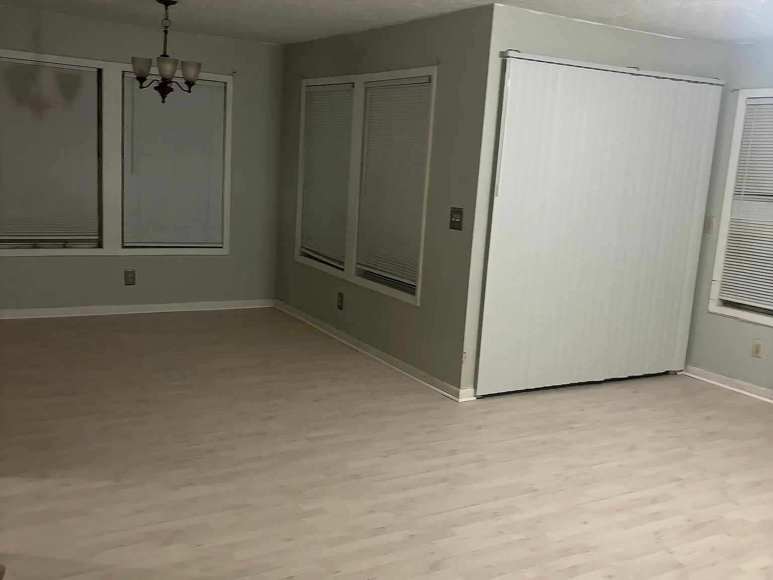 2 bed, 1150 sqft, $1,000 — Photo 4