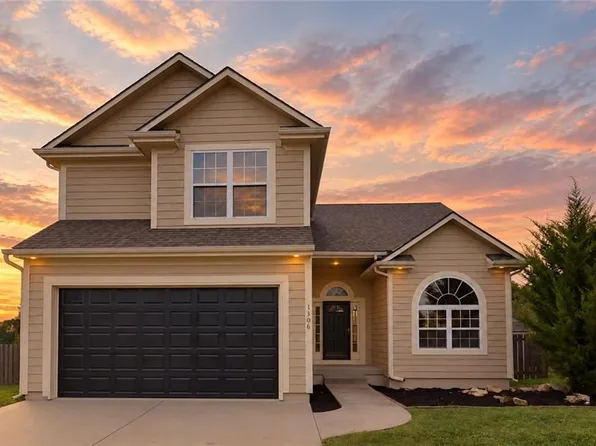 1306 Thomas Dr, Louisburg, KS 66053