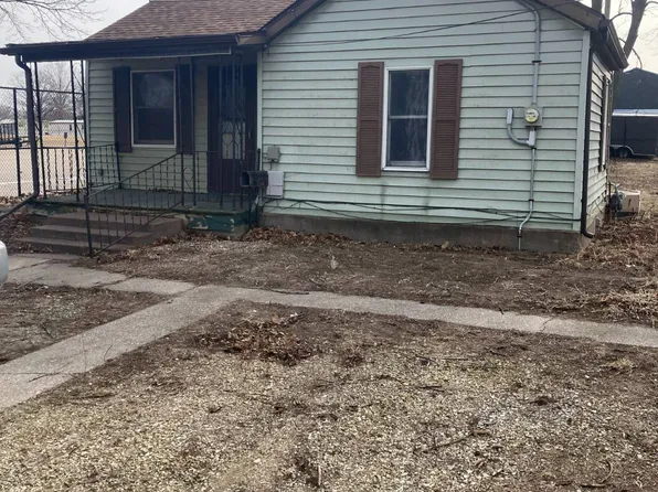 923 W 4th Ave, Monmouth, IL 61462