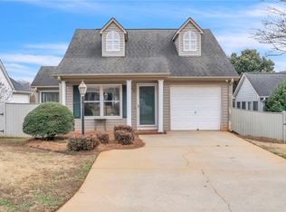 102 Magnolia Ln, Pendleton, SC 29670