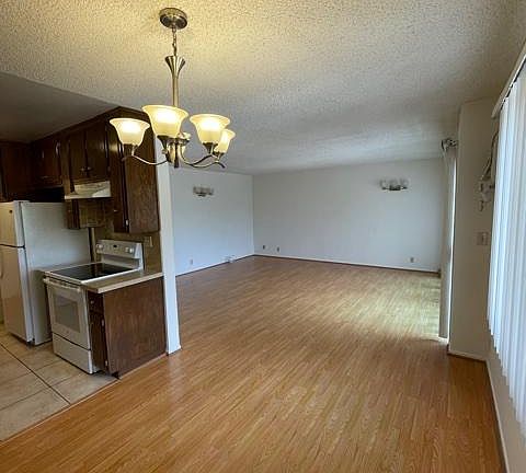 4th image of 9157 Alcott St #5