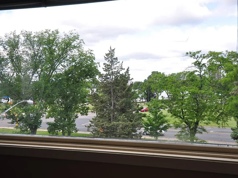 2909 Knox Ave S #3 — Photo 3
