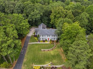 630 River Chase Rdg, Sandy Springs, GA 30328