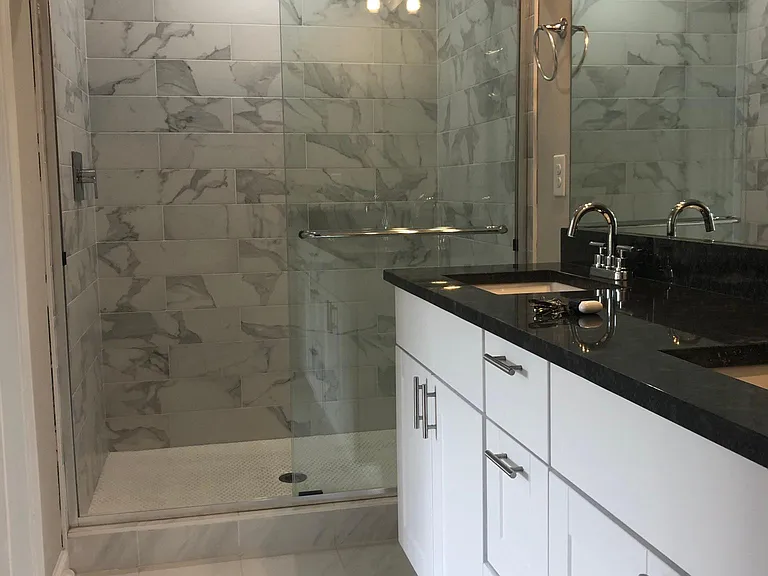 832 Hughes Trce #832 — Photo 3