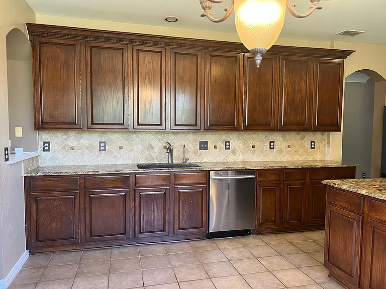 5505 Stone Cliff Ct — Photo 10