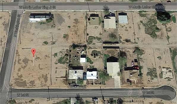 1st image of 326 W 1st St