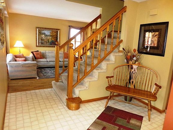 2nd image of 11909 Wedgewood Dr NW