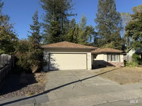 1634 Calavaras Drive, Santa Rosa, CA 95405