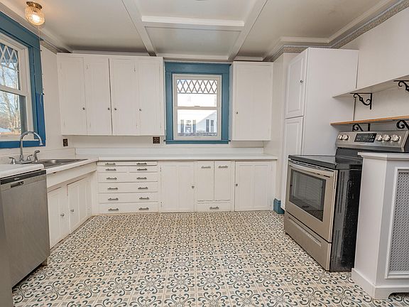 4th image of 11 Alton Street