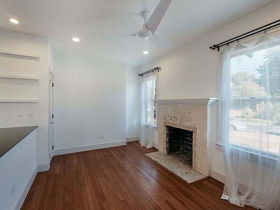 4th image of 226 E Huisache Ave #102