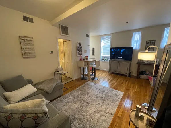 600 Monroe Street image 1 of 14