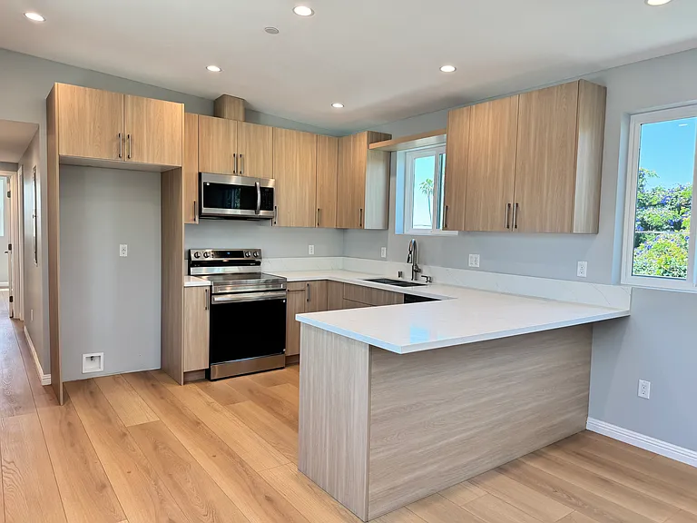 11579 Garrick Ave — Photo 18