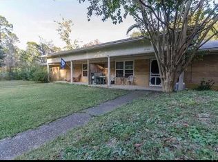 2940 Summer St, Milton, FL 32583