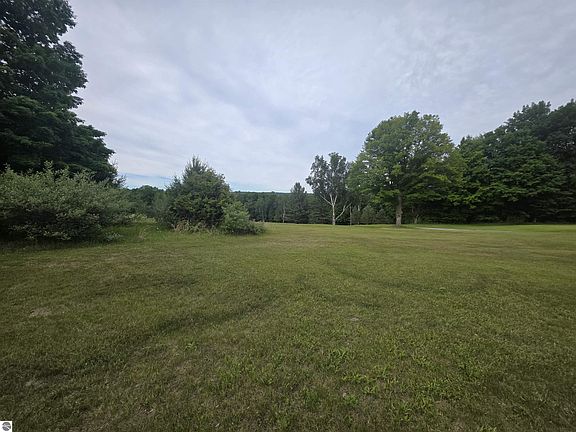 3rd image of 0 Lakeview Trl