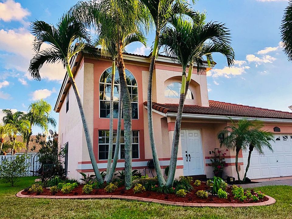 1st image of 1424 NW 129th Way