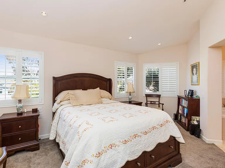1250 Cravens Ln #3 — Photo 11