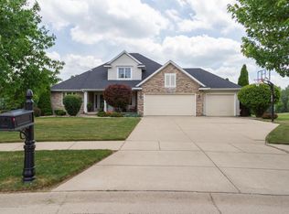 3141 Traci Ln, Dewitt, MI 48820