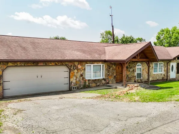 180 Dean Dr, Sutton, WV 26601