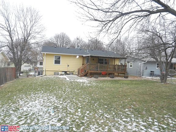 4th image of 5821 Queens Dr