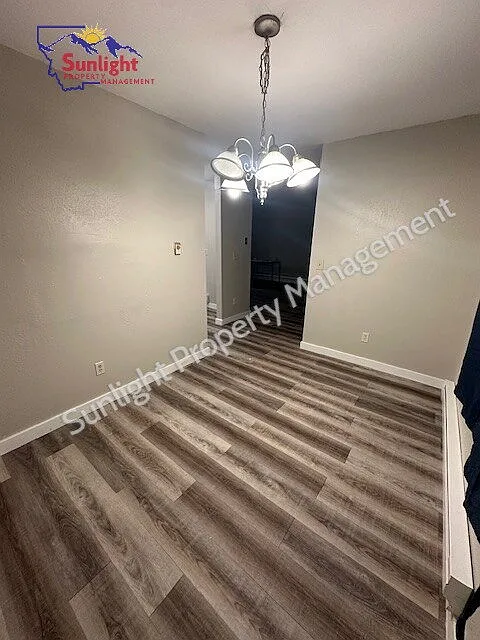 2 bed, 1.0 bath, 1000 sqft, $1,100 — Photo 2