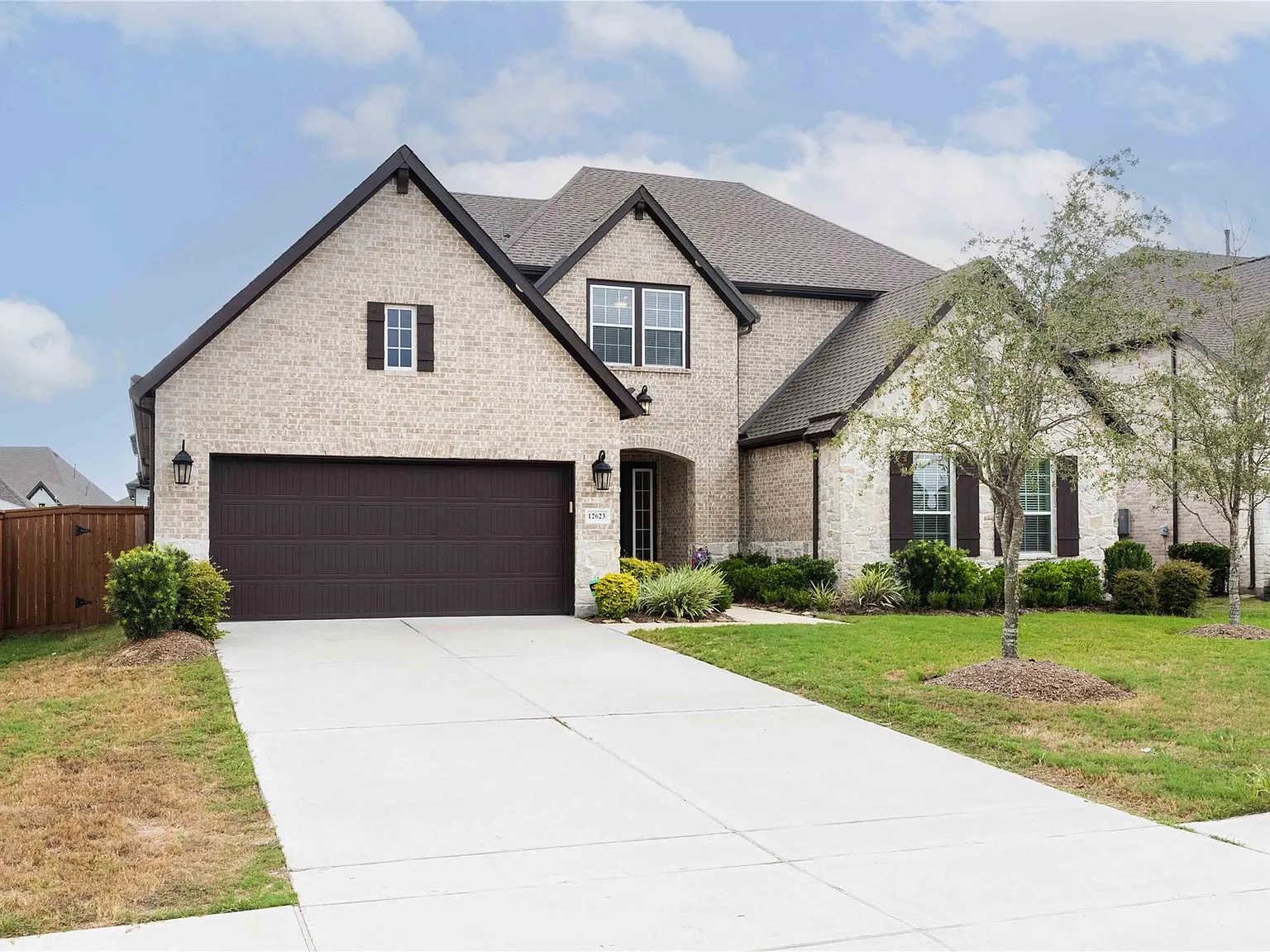 4 bed, 3.5 bath, 3543 sqft, $7,500 — Photo 2