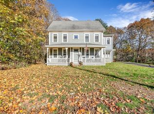 16 County St, Foxboro, MA 02035