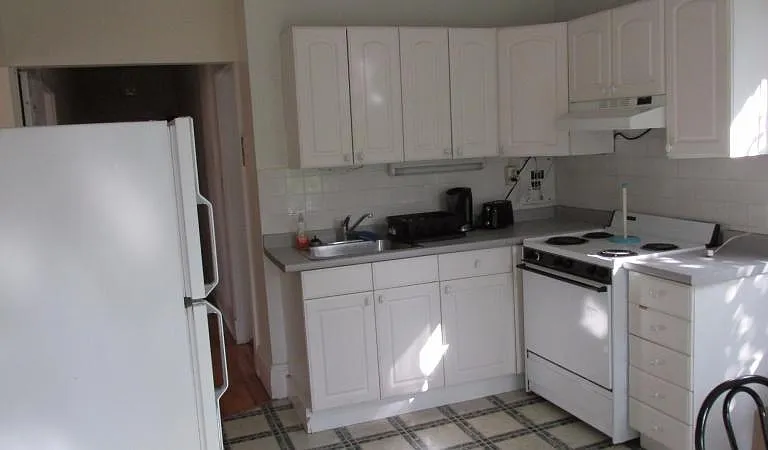 12 Fuller St #4 — Photo 9