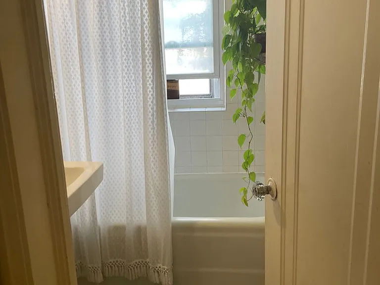Taylor Apartments — Photo 21