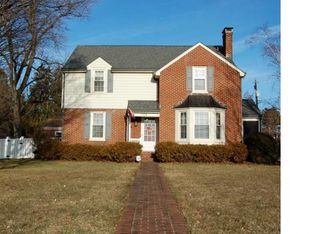 1124 N Coalter St, Staunton, VA 24401