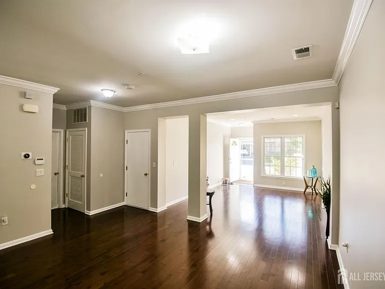 122 Morgan Way — Photo 6