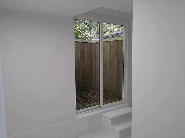 2100 Plum Ln — Photo 11