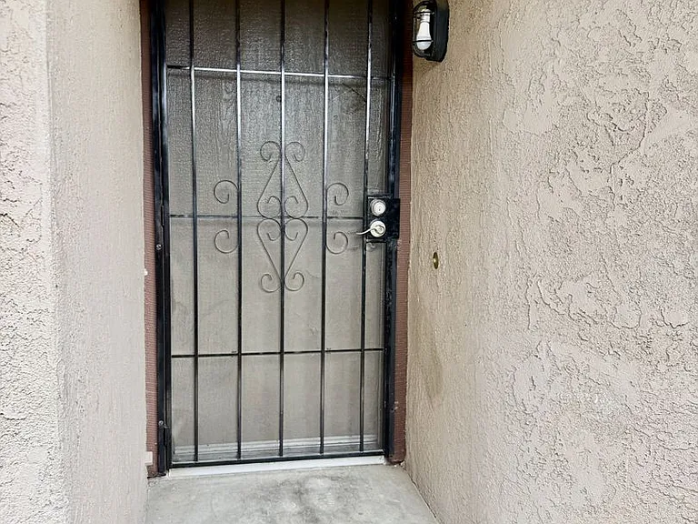 1171 Stone Pine Ln #F — Photo 2