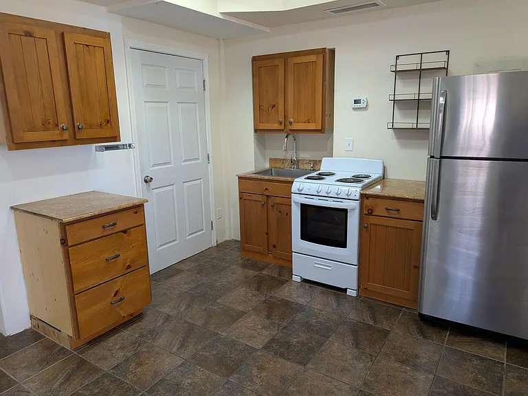 1404 Taos St #A — Photo 15