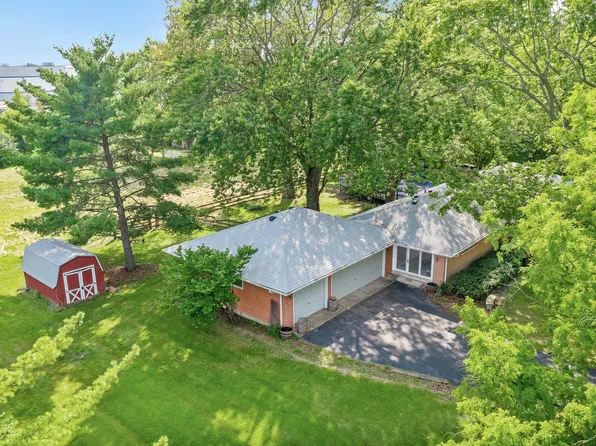 30W145 Estes St, Naperville, IL 60563
